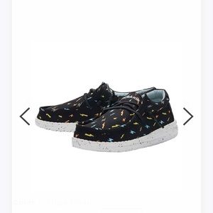 Boys lightening hey dudes